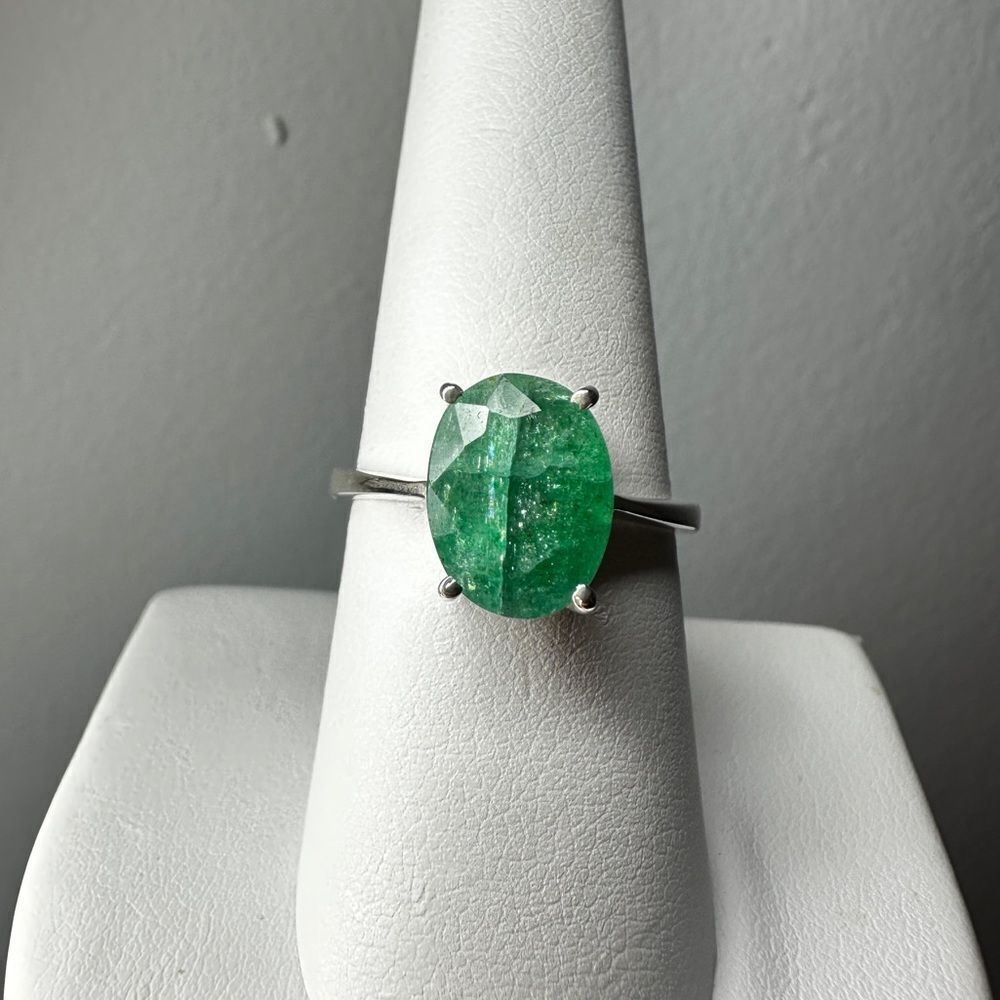 NWOT 8x11mm Emerald solitaire ring in sterling silver!